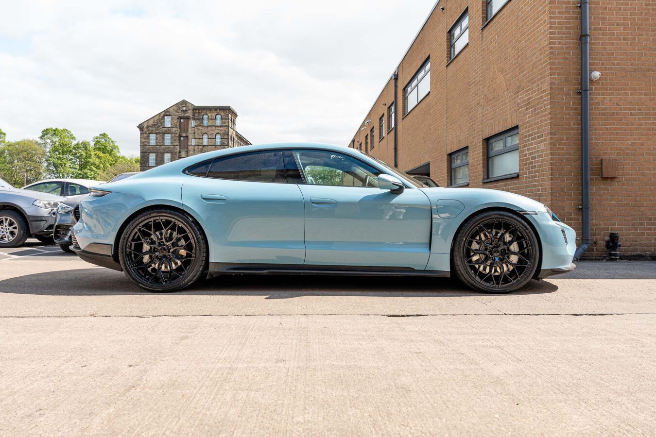 Porsche Taycan Riviera RF108 GB