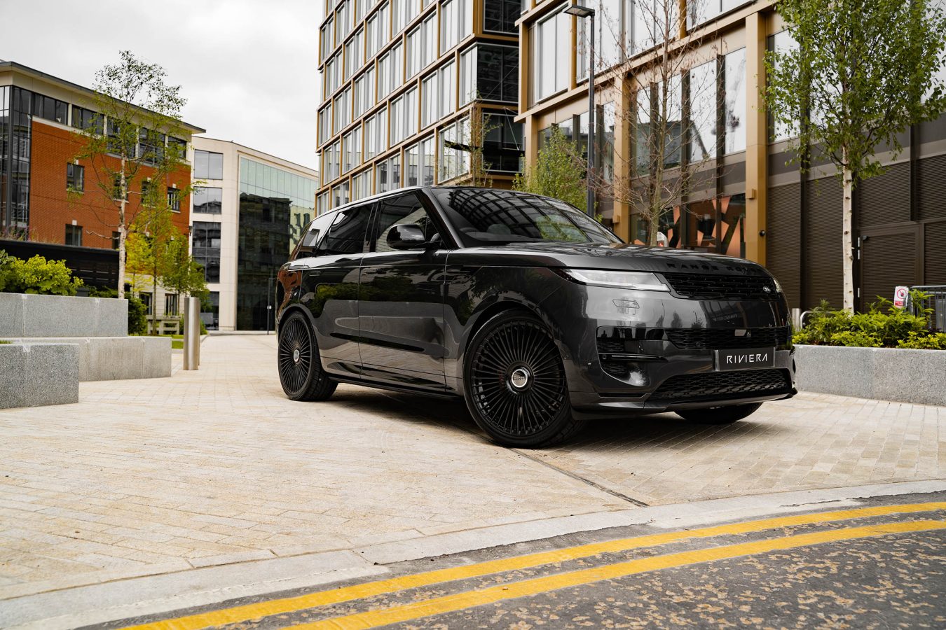 Range Rover Sport L461 Riviera FG3 Gloss Black