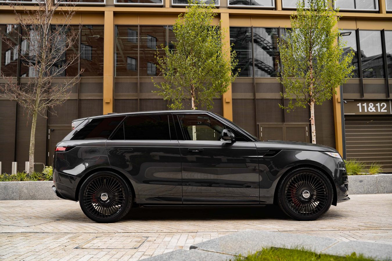 Range Rover Sport L461 Riviera FG3 Gloss Black