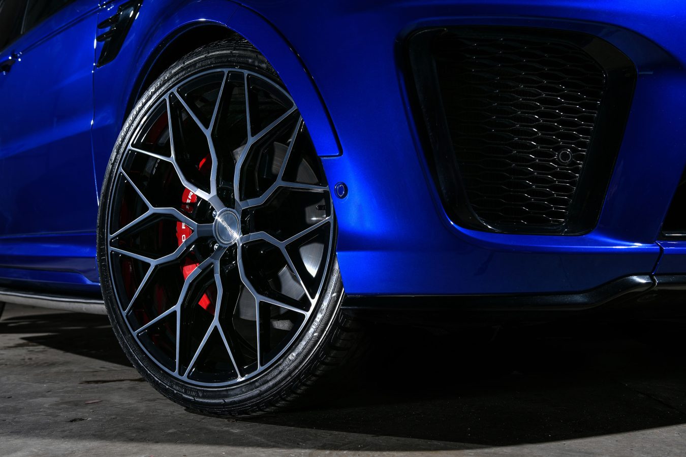 Range Rover Sport SVR Riviera RF108