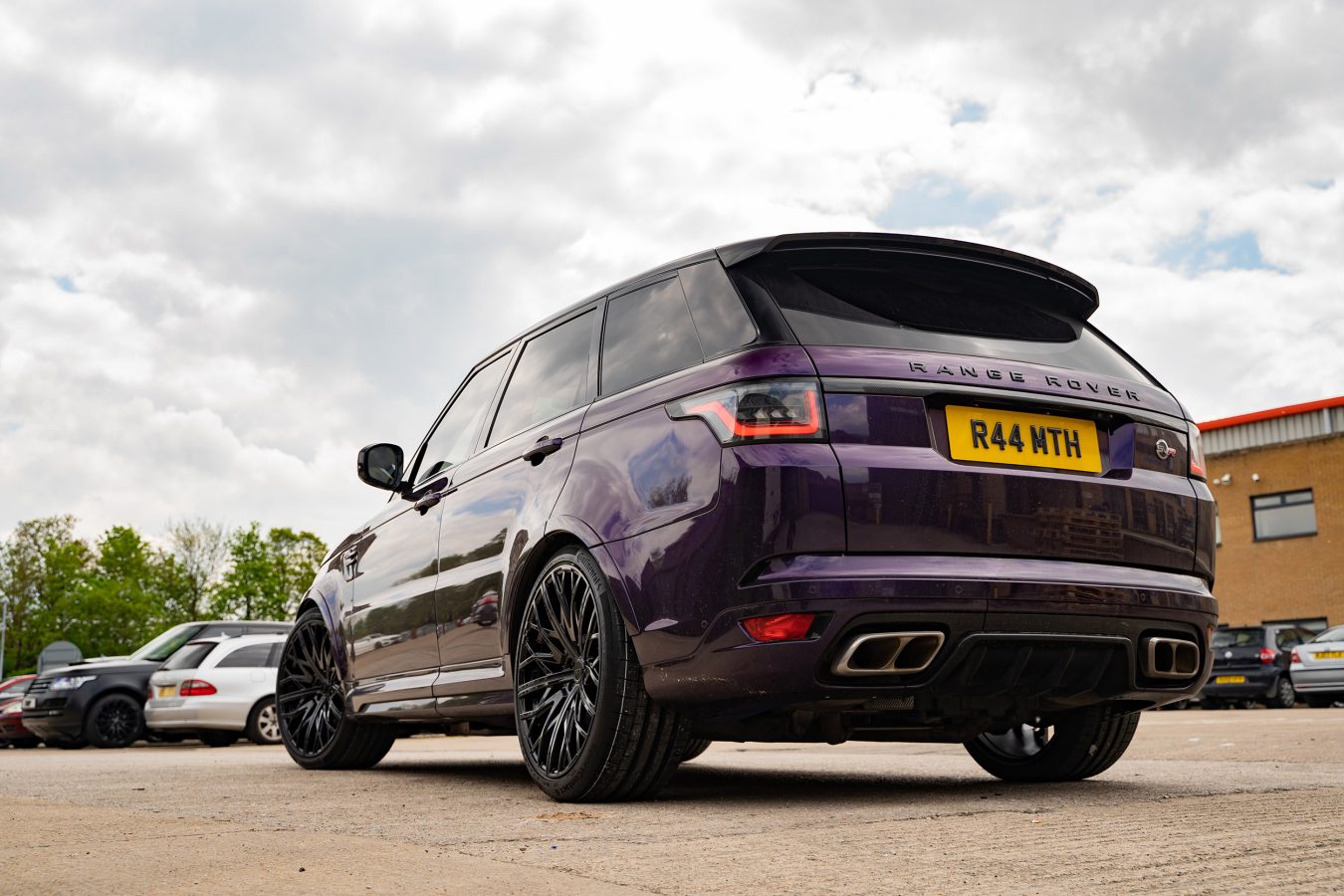 Range Rover Sport SVR Riviera RV131
