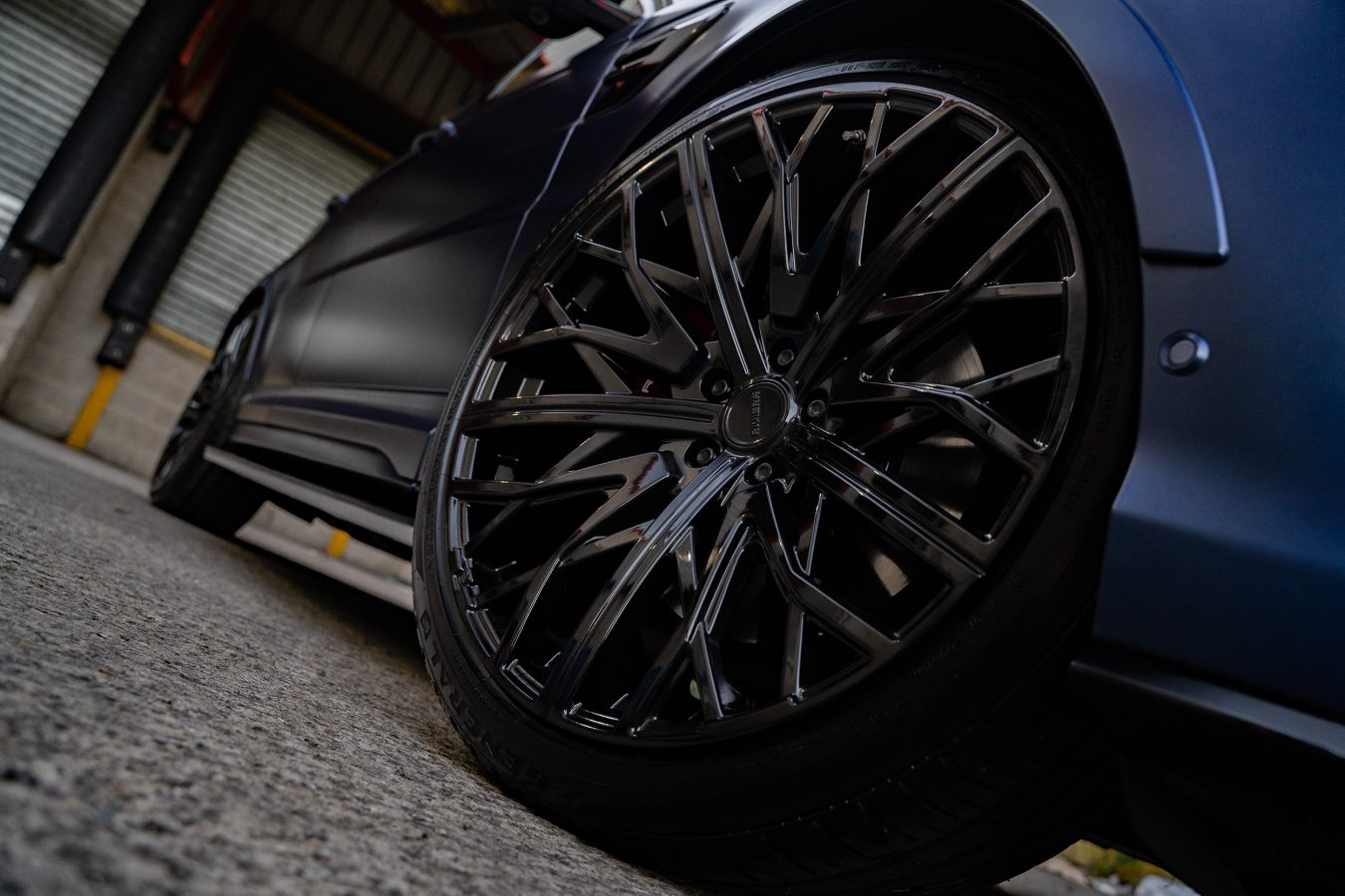 Range Rover Sport SVR Riviera RV131 GB