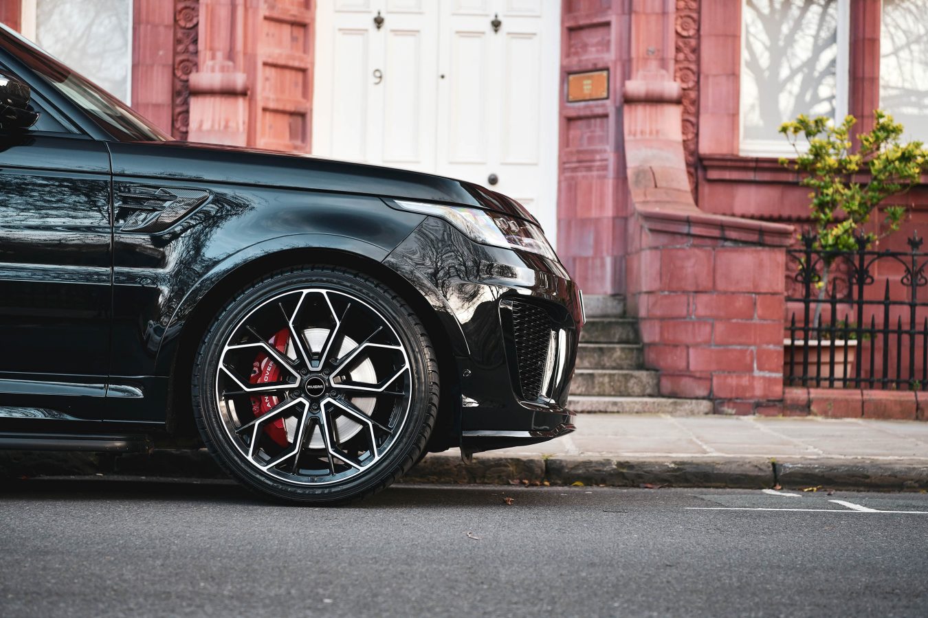 Range Rover Sport SVR Riviera RV133 Black Polished