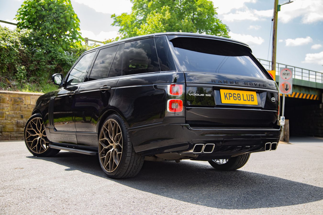 Range Rover Vogue Riviera RF108 SVO Kit