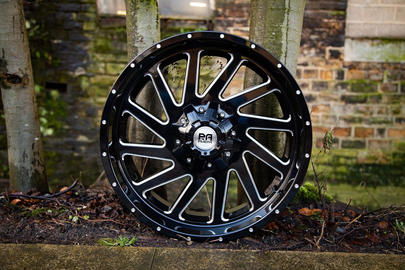 Riviera RX970 Gloss Black