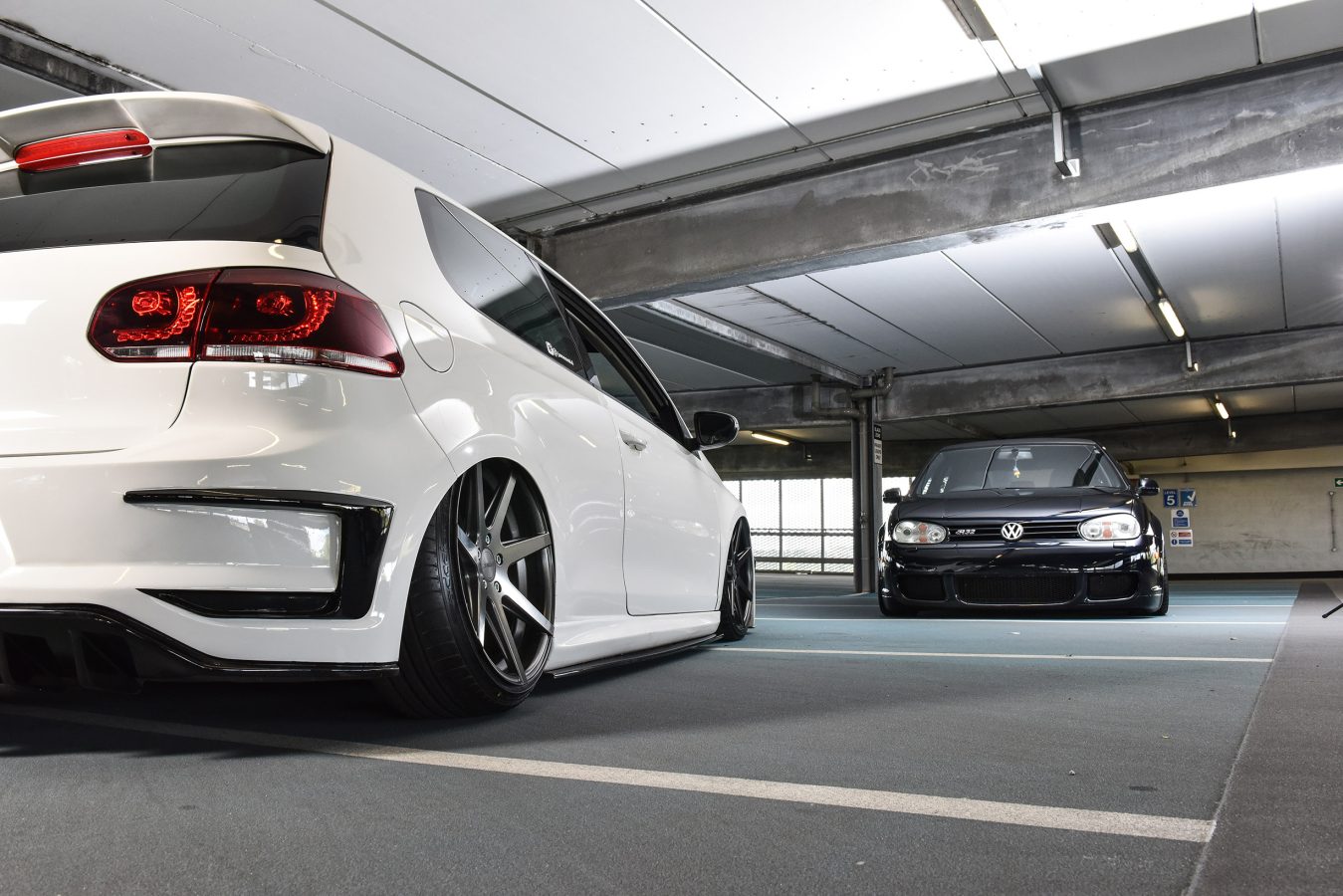 Slammed Volkswagen Golf GTI R400 Riviera RV177 MGM
