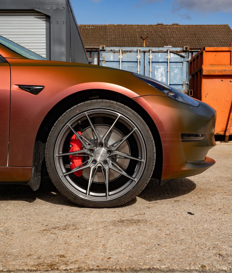 Tesla Model 3 Performance AWD Riviera RF107 Carbon Grigio