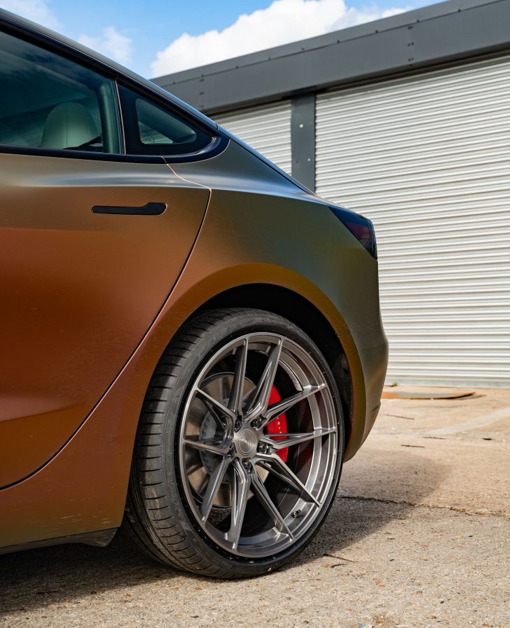 Tesla Model 3 Performance AWD Riviera RF107 Carbon Grigio