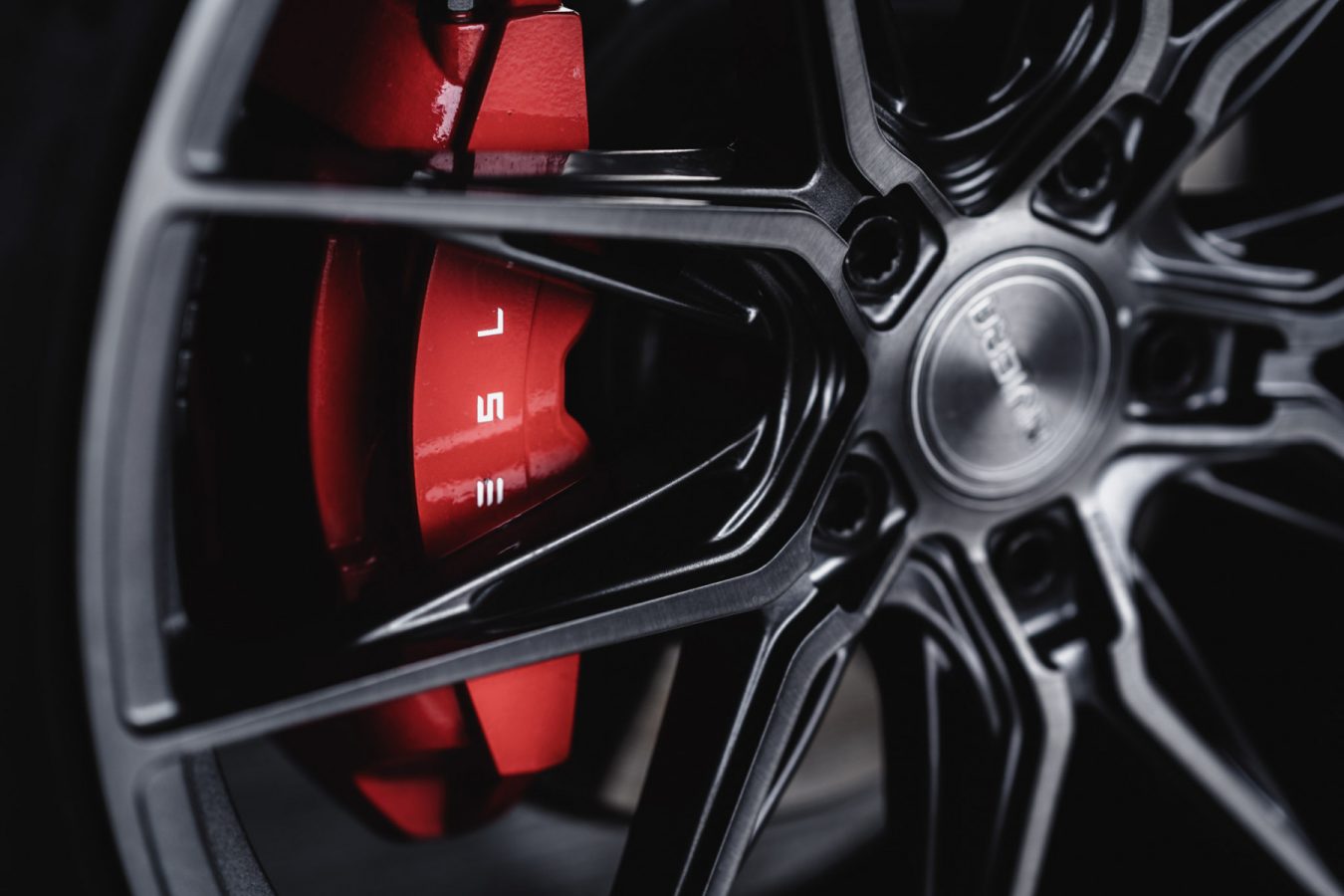 Tesla-Model-3-with-Riviera-RF107-Flow-Formed-Alloy-Wheels