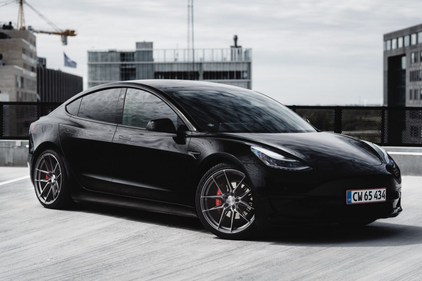 Tesla-Model-3-with-Riviera-RF107-Flow-Formed-Alloy-Wheels