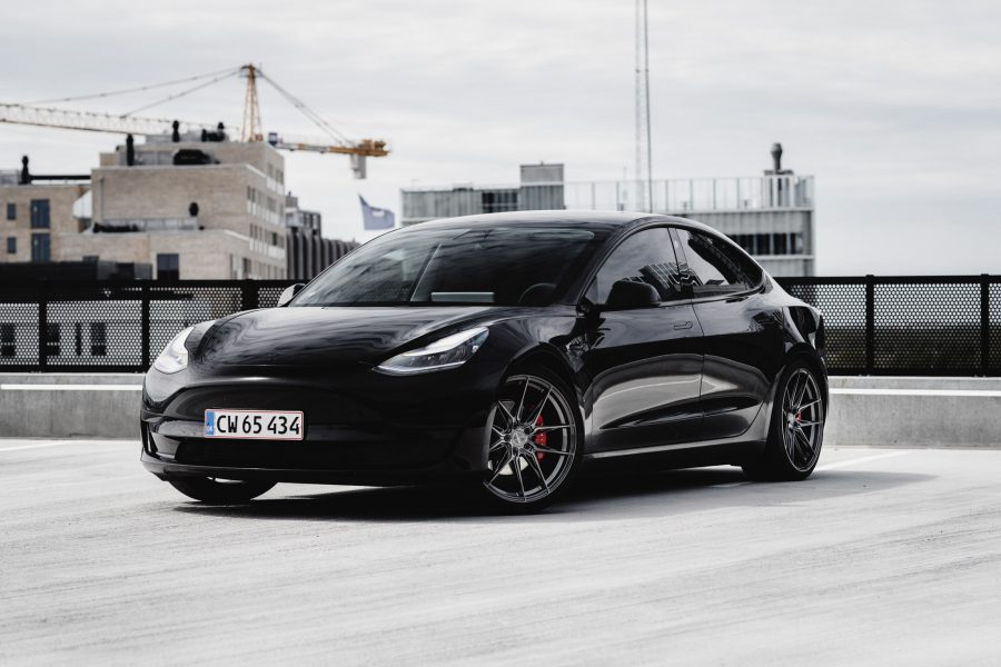 Tesla-Model-3-with-Riviera-RF107-Flow-Formed-Alloy-Wheels