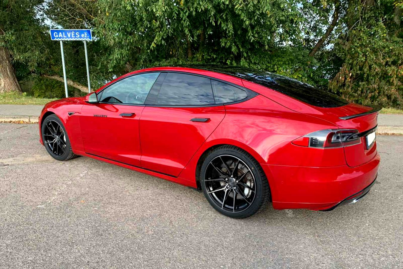 Tesla Model S Riviera RF107 BPDT