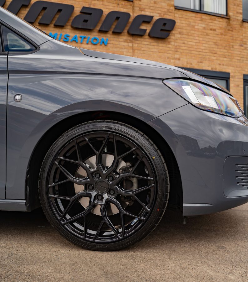 Volkswagen Caddy MK5 Riviera RF108 GB