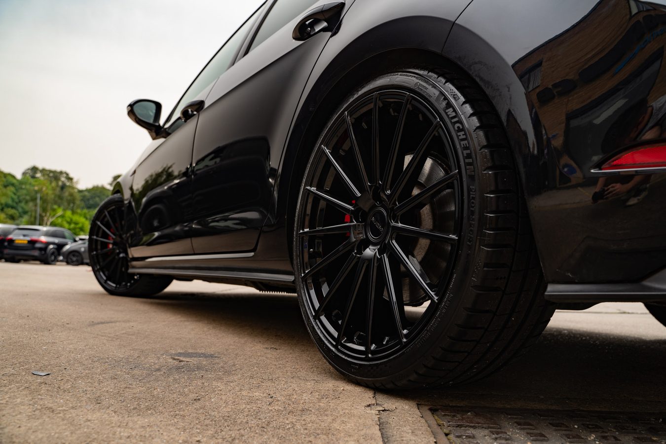 Volkswagen Golf GTI MK7.5 Riviera RF105 Gloss Black