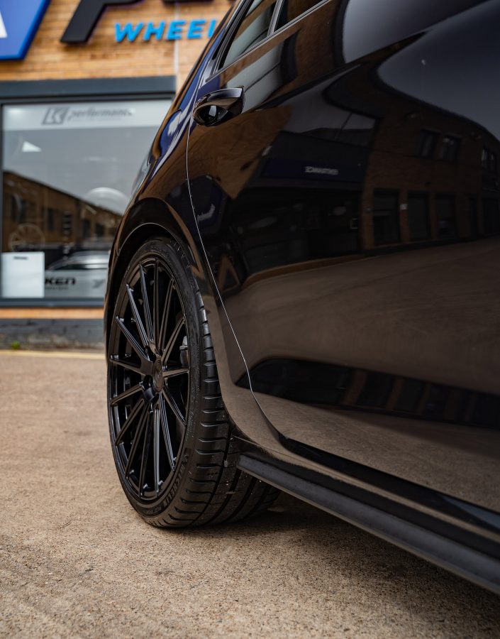 Volkswagen Golf GTI MK7.5 Riviera RF105 Gloss Black