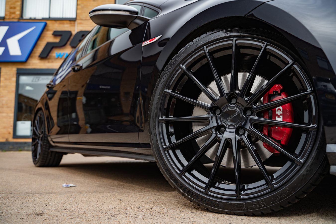 Volkswagen Golf GTI MK7.5 Riviera RF105 Gloss Black