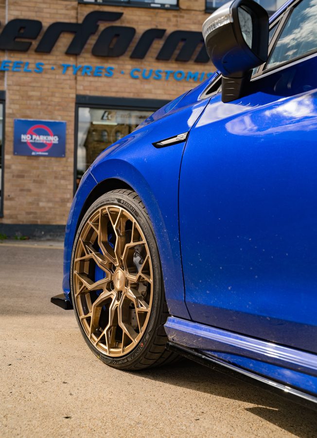 Volkswagen Golf R MK8 Riviera RF5 Bronze