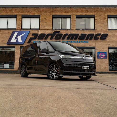 Volkswagen Multivan Riviera RTZ Black Polished