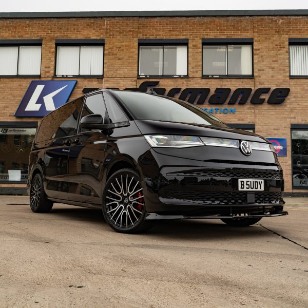 Volkswagen Multivan Riviera RTZ Black Polished