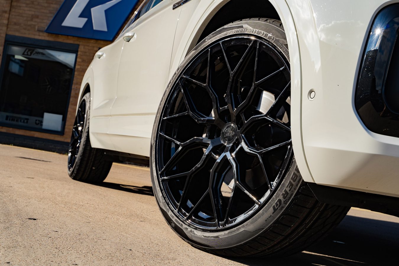 Volkswagen Toureg Riviera RF108 GB