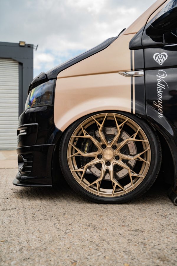 Volkswagen-Transporter-T5-Riviera-RF5