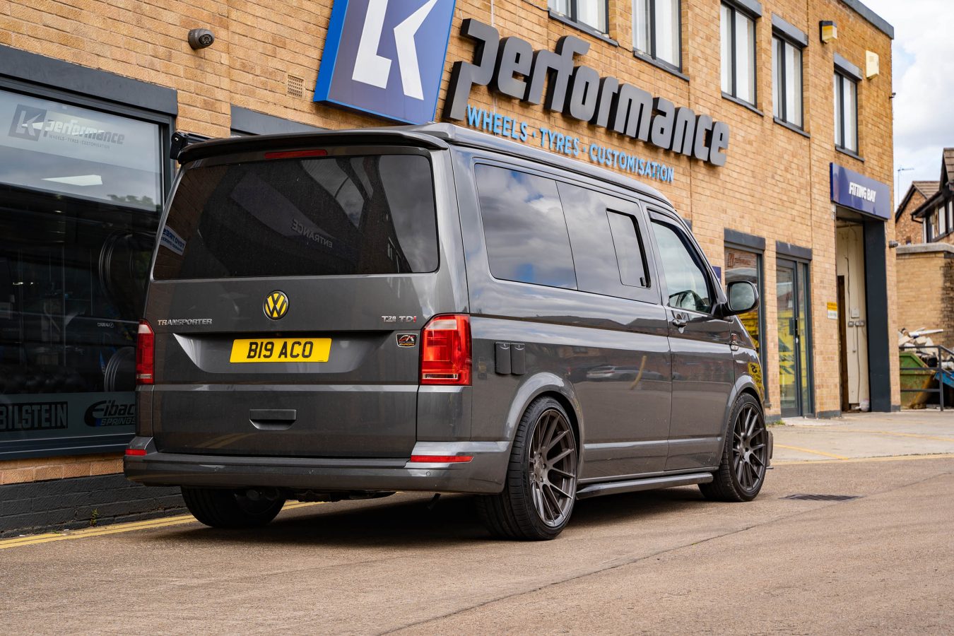 Volkswagen Transporter T6 Riviera RF104 CG