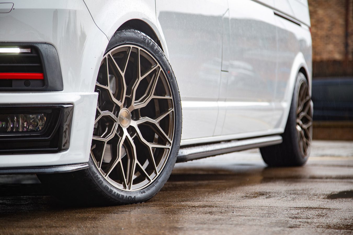 Volkswagen Transporter T6 Riviera RF108 BDDT