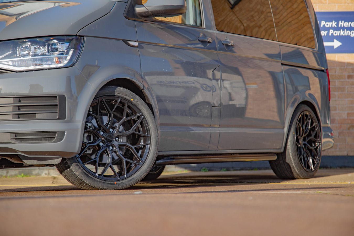 Volkswagen Transporter T6 Riviera RF108 GB