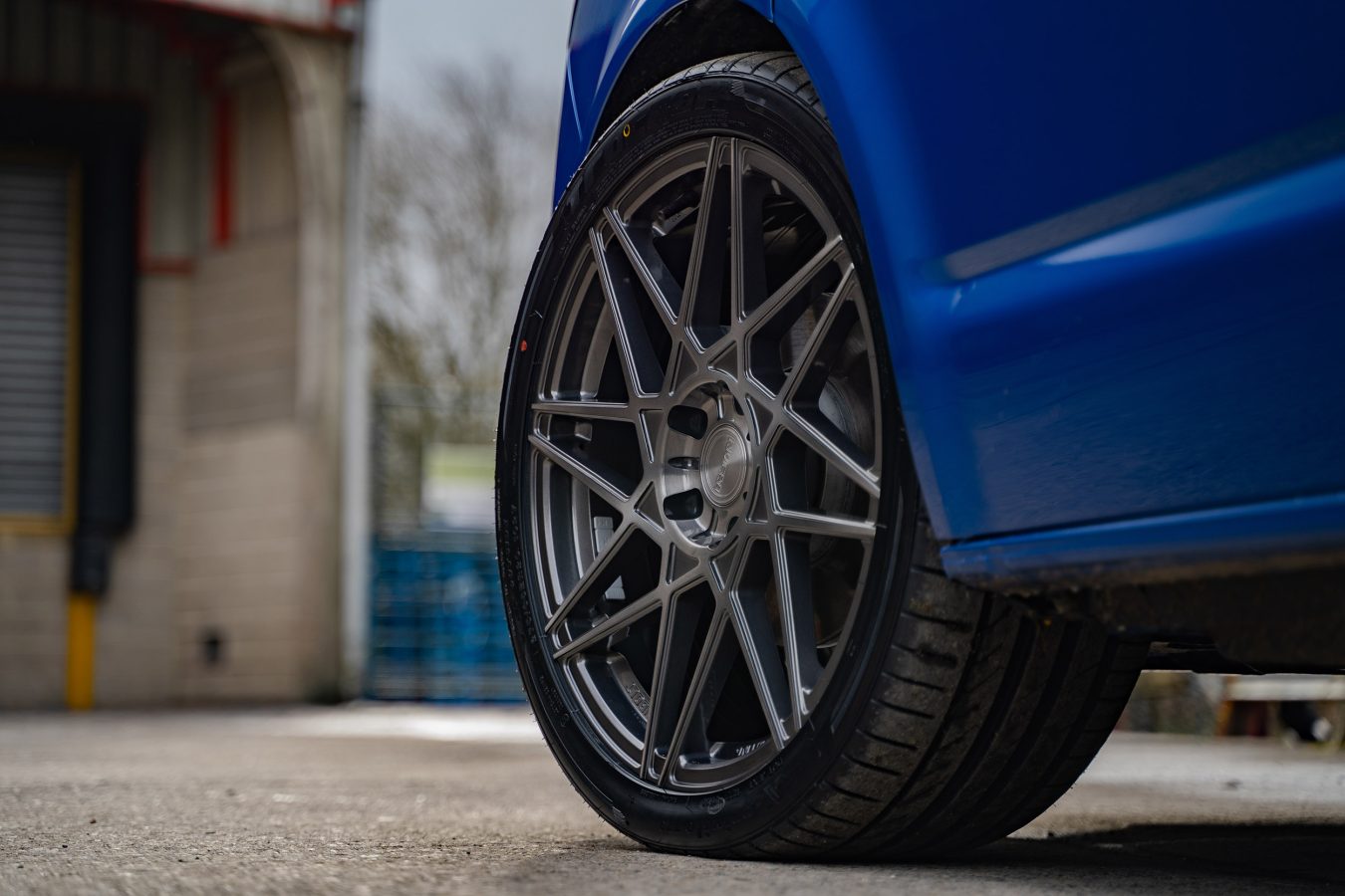 Volkswagen Transporter T6.1 Riviera RF2 Carbon Grigio