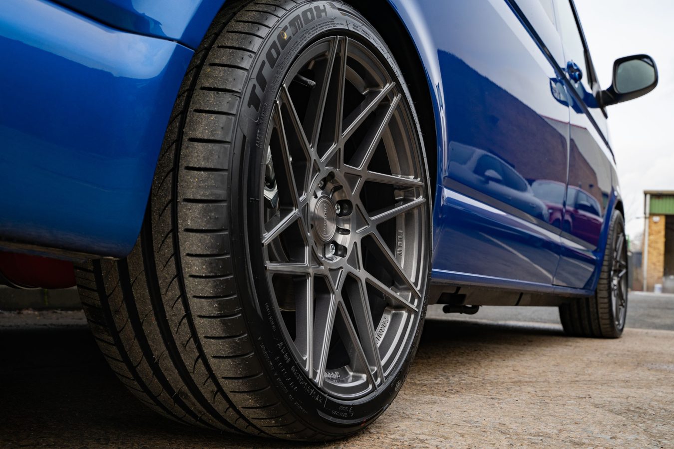 Volkswagen Transporter T6.1 Riviera RF2 Carbon Grigio