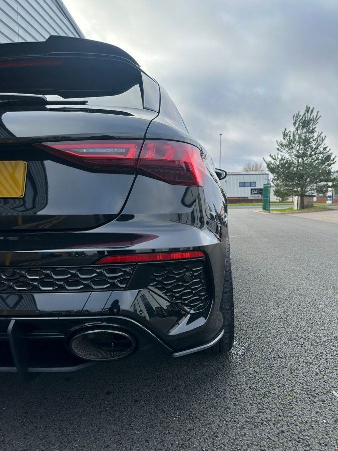 Audi RS3 8y Riviera RF108 20x8_5 GB