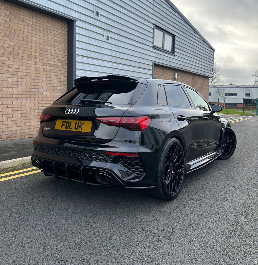 Audi RS3 8y Riviera RF108 20x8_5 GB