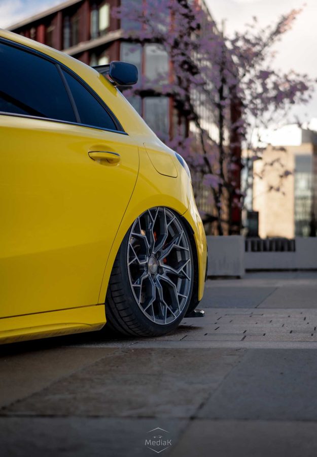 Mercedes A35 AMG Yellow Riviera RF5 Carbon Grigio