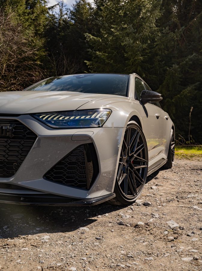 Audi RS6 C8 Riviera RF10 Gloss Black