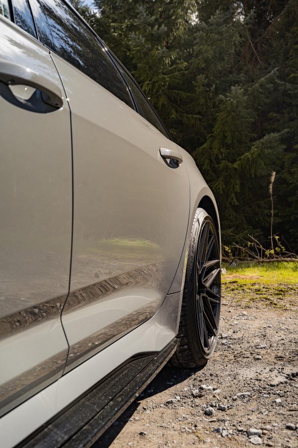 Audi RS6 C8 Riviera RF10 Gloss Black