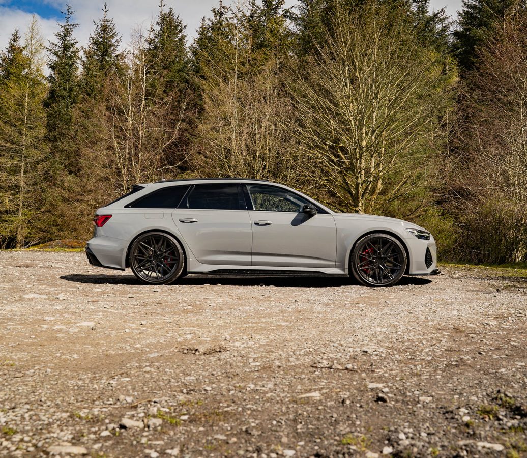Audi RS6 C8 Riviera RF10 Gloss Black