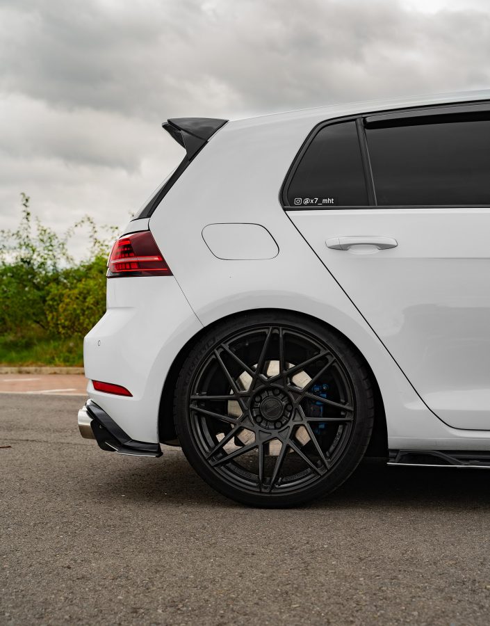 Volkswagen Golf R MK7_5 Riviera RF2 GB