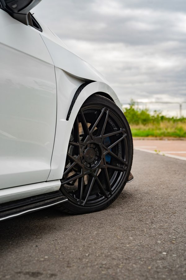 Volkswagen Golf R MK7_5 Riviera RF2 GB