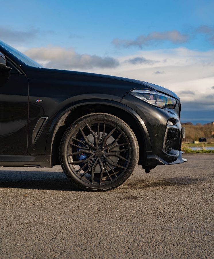 BMW X5 G05 Riviera RF9 Gloss Black