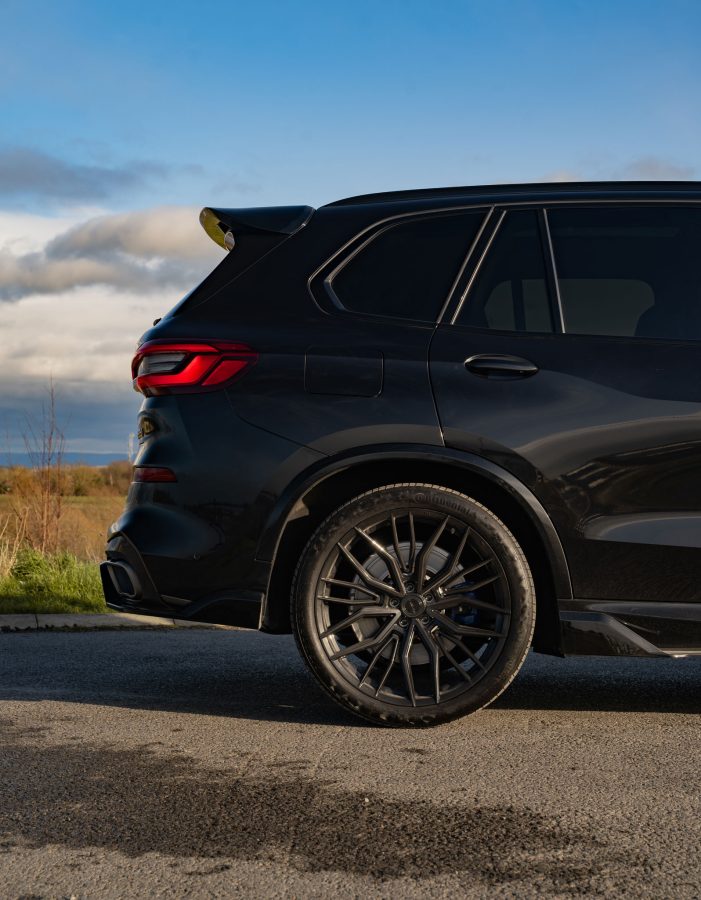 BMW X5 G05 Riviera RF9 Gloss Black