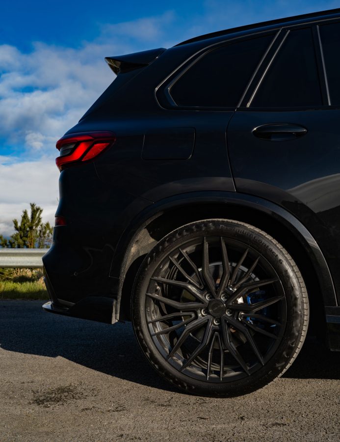 BMW X5 G05 Riviera RF9 Gloss Black