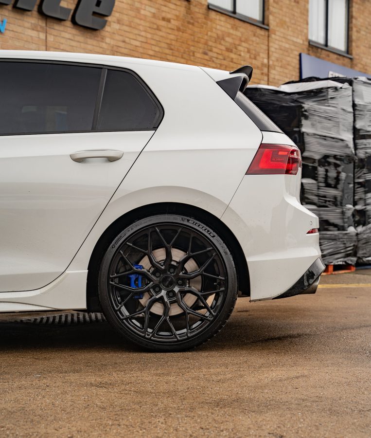 Volkswagen Golf R MK8 Riviera RF108 GB