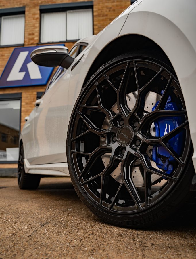 Volkswagen Golf R MK8 Riviera RF108 GB