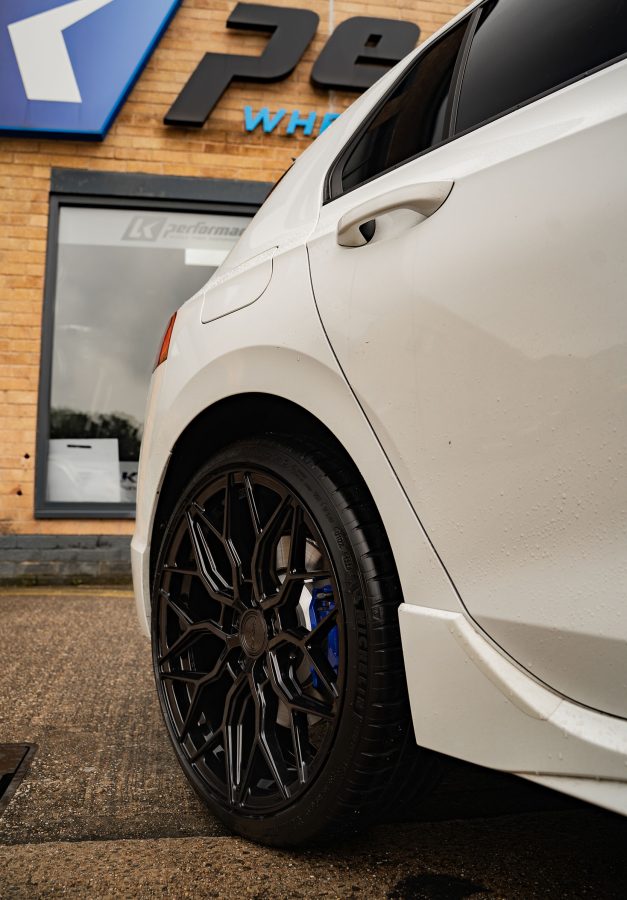 Volkswagen Golf R MK8 Riviera RF108 GB