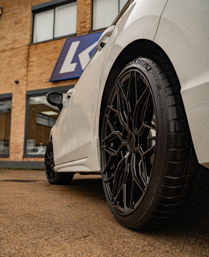 Volkswagen Golf R MK8 Riviera RF108 GB