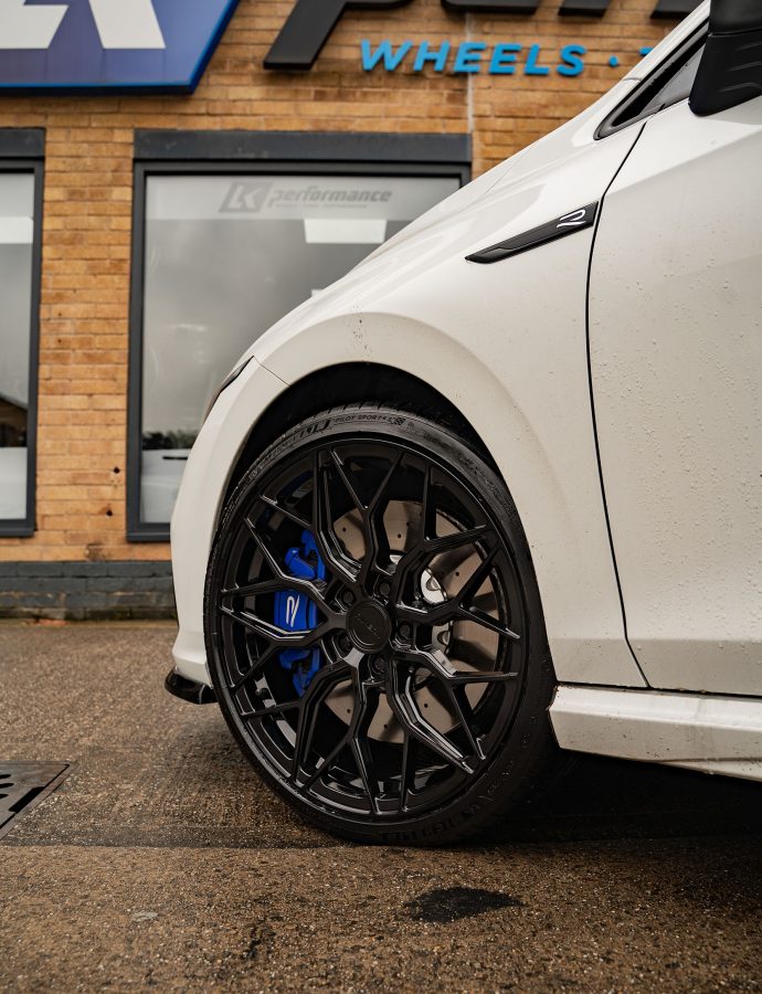 Volkswagen Golf R MK8 Riviera RF108 GB