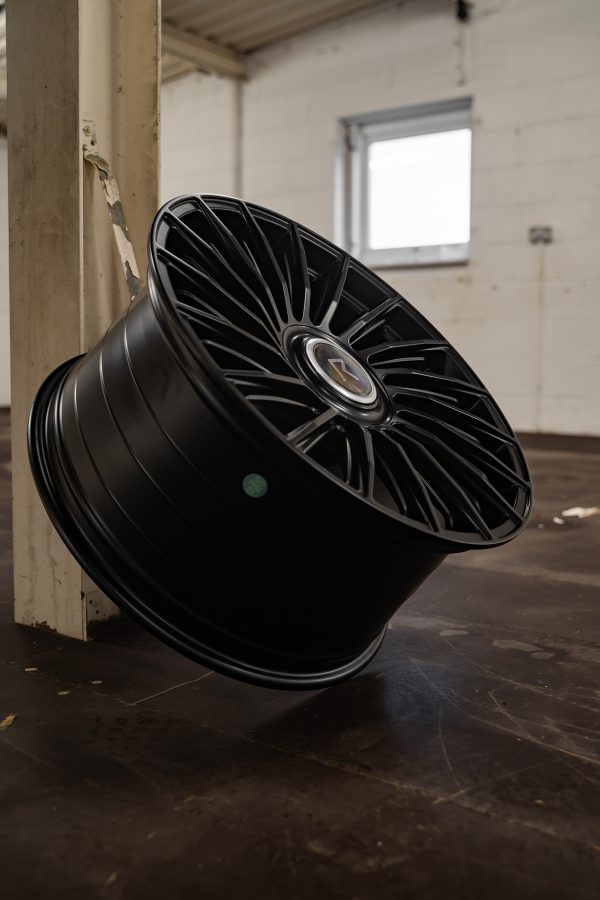 Riviera RF8 Lifestyle