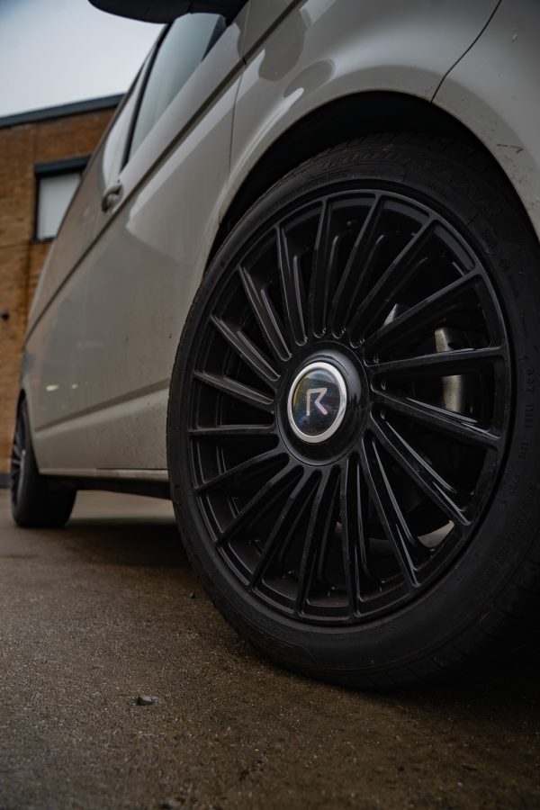 Volkswagen Transporter T6_1 Riviera RF8 GB