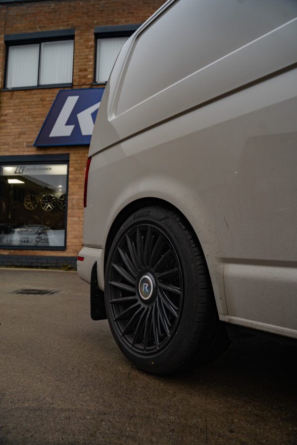 Volkswagen Transporter T6_1 Riviera RF8 GB