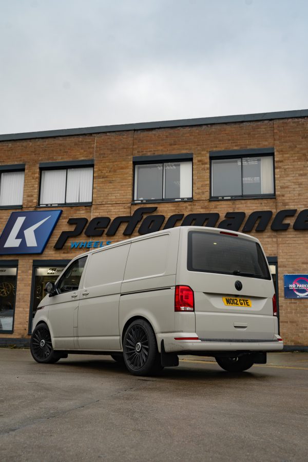 Volkswagen Transporter T6_1 Riviera RF8 GB